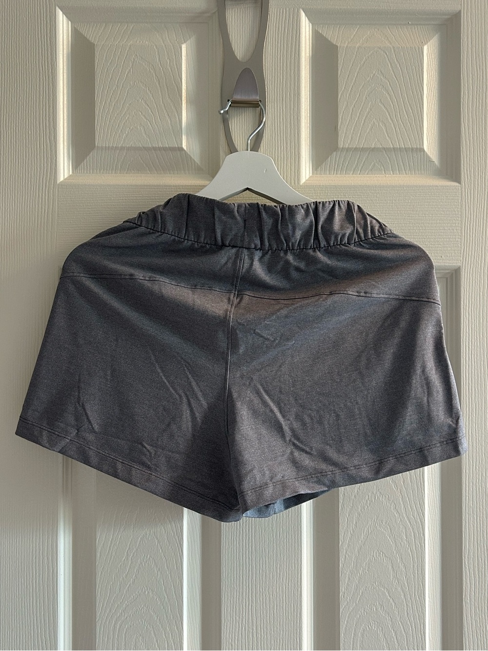 lululemon on the fly shorts - Picture 2 of 2